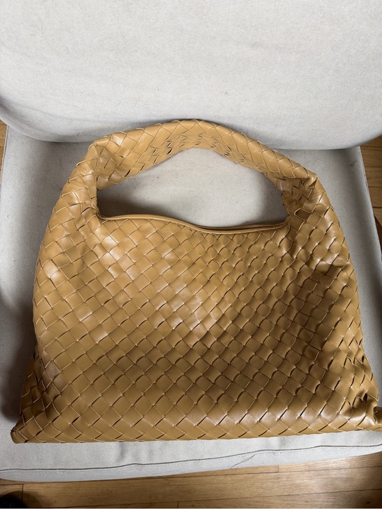 Bottega Veneta Handbags - Bottega Veneta Intrecciato Medium Hop hobo Dark Praline